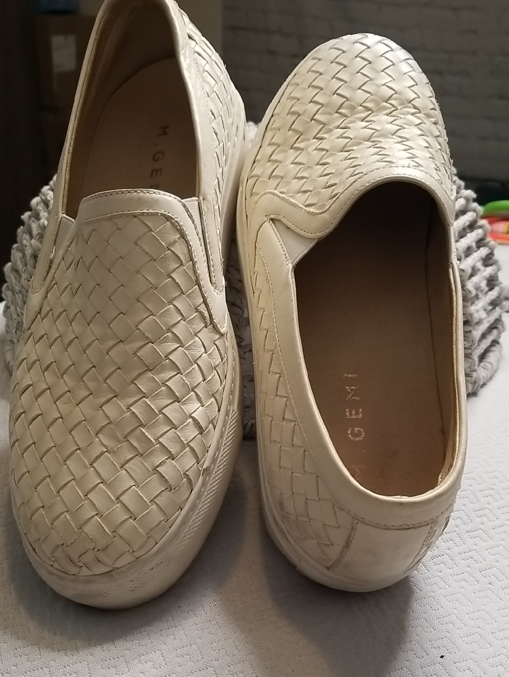 M Gemi womens The Cerchio Due Leather Woven Loafers size 10.5 EUC